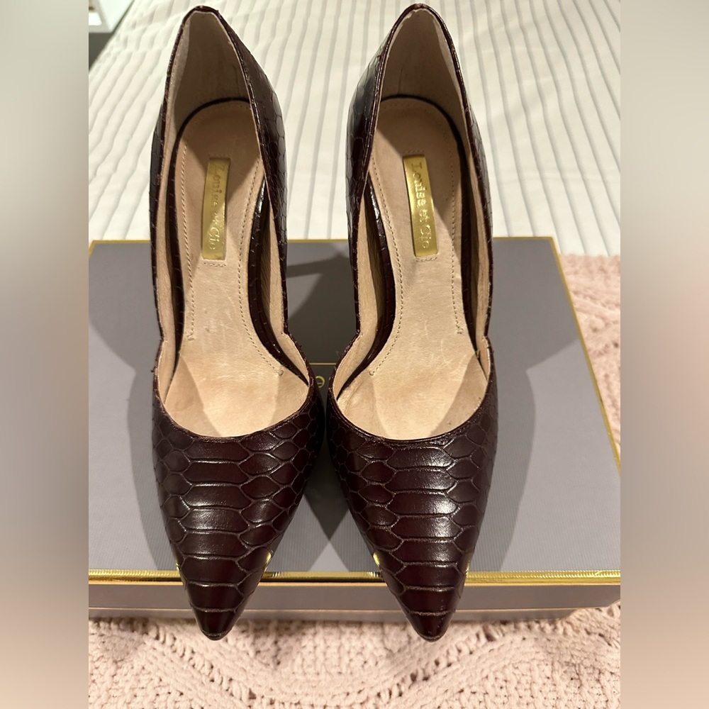Louise et Cie Wine red croc pumps